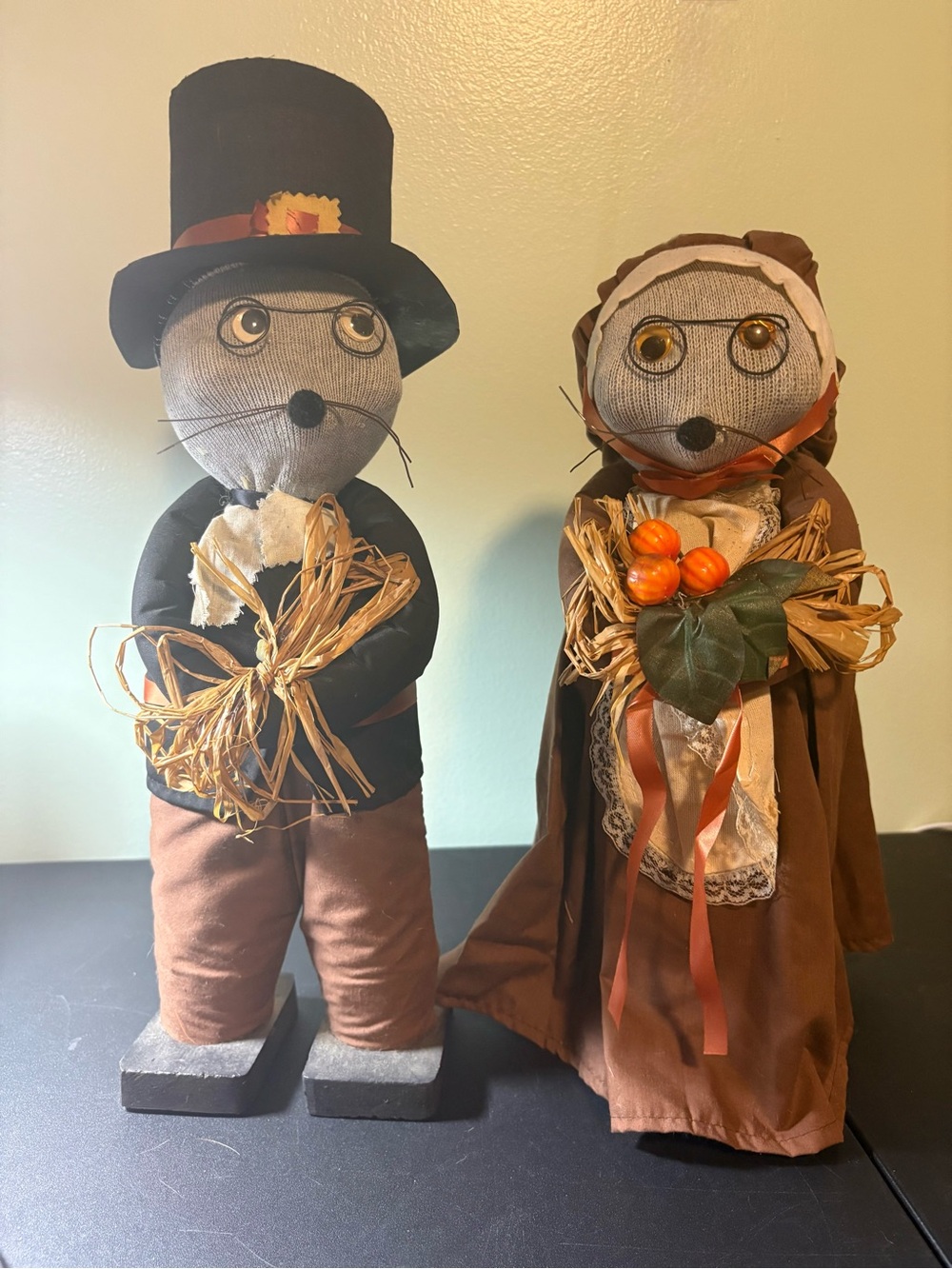 Handcrafted Fall/Thanksgiving Doll Couple Decor - Brown & Black Autumn Figures